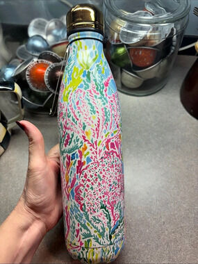 S'well Lilly Pulitzer x S'well Jet Stream 25 oz Water Bottle